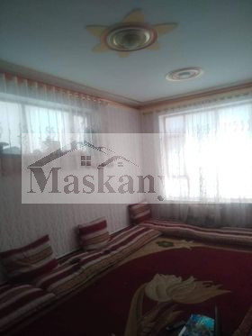 House for sale with 250 square meter of land in Barchi