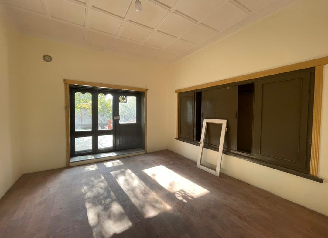 Large House with Green Area for Rent at Shahr-e-Naw, Kabul