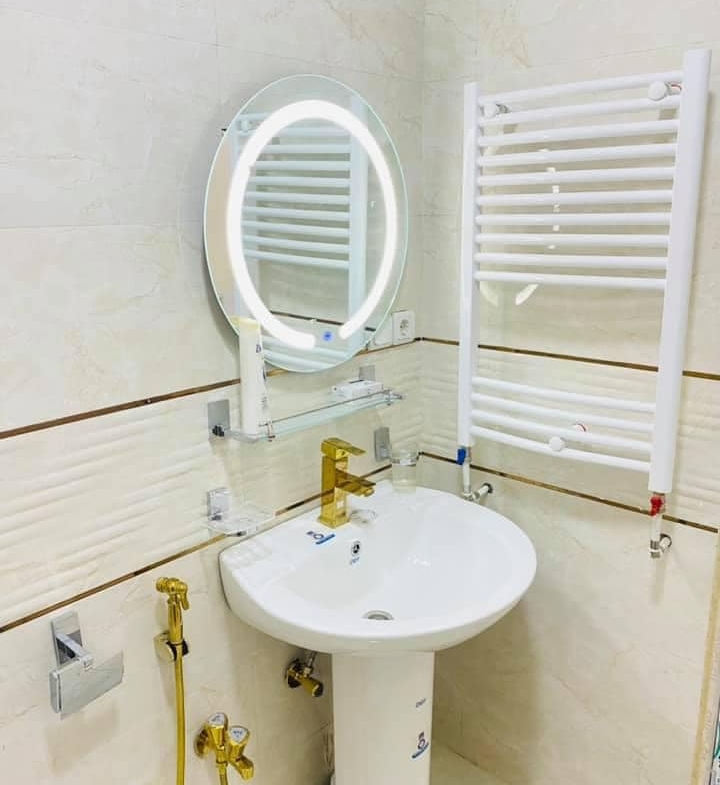 3 and 4 Rooms Apartment for Sale in District 4