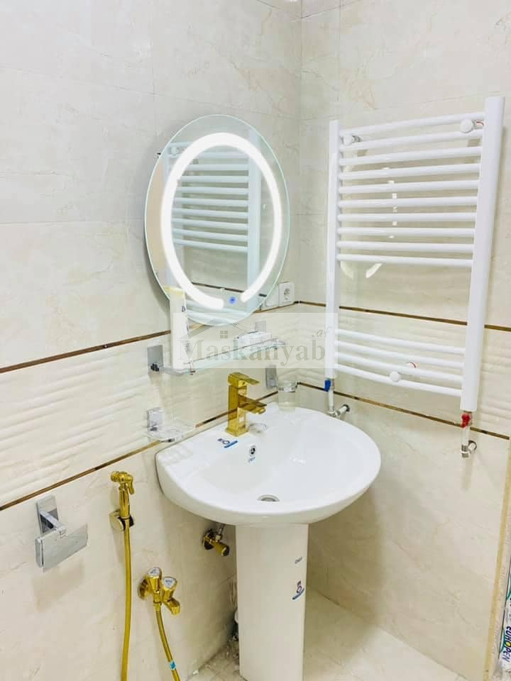 3 and 4 Rooms Apartment for Sale in District 4