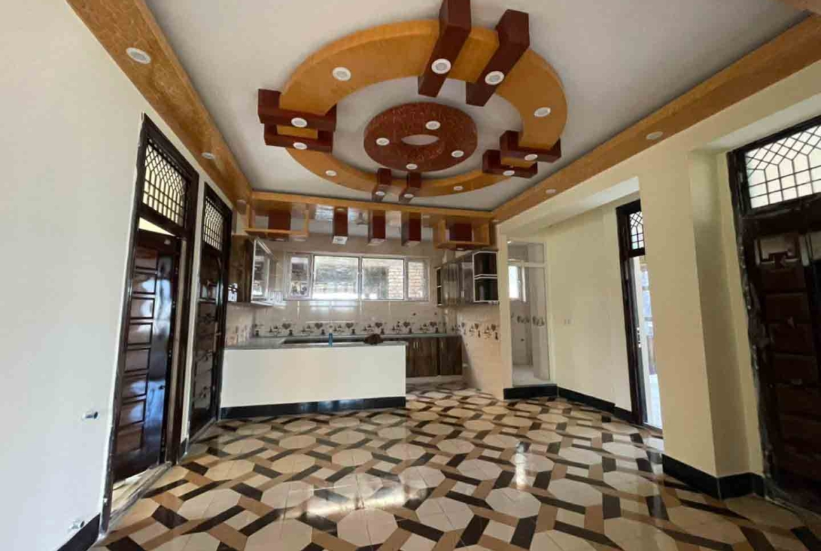 Three Rooms Apartment for sale in Horse Square Kabul