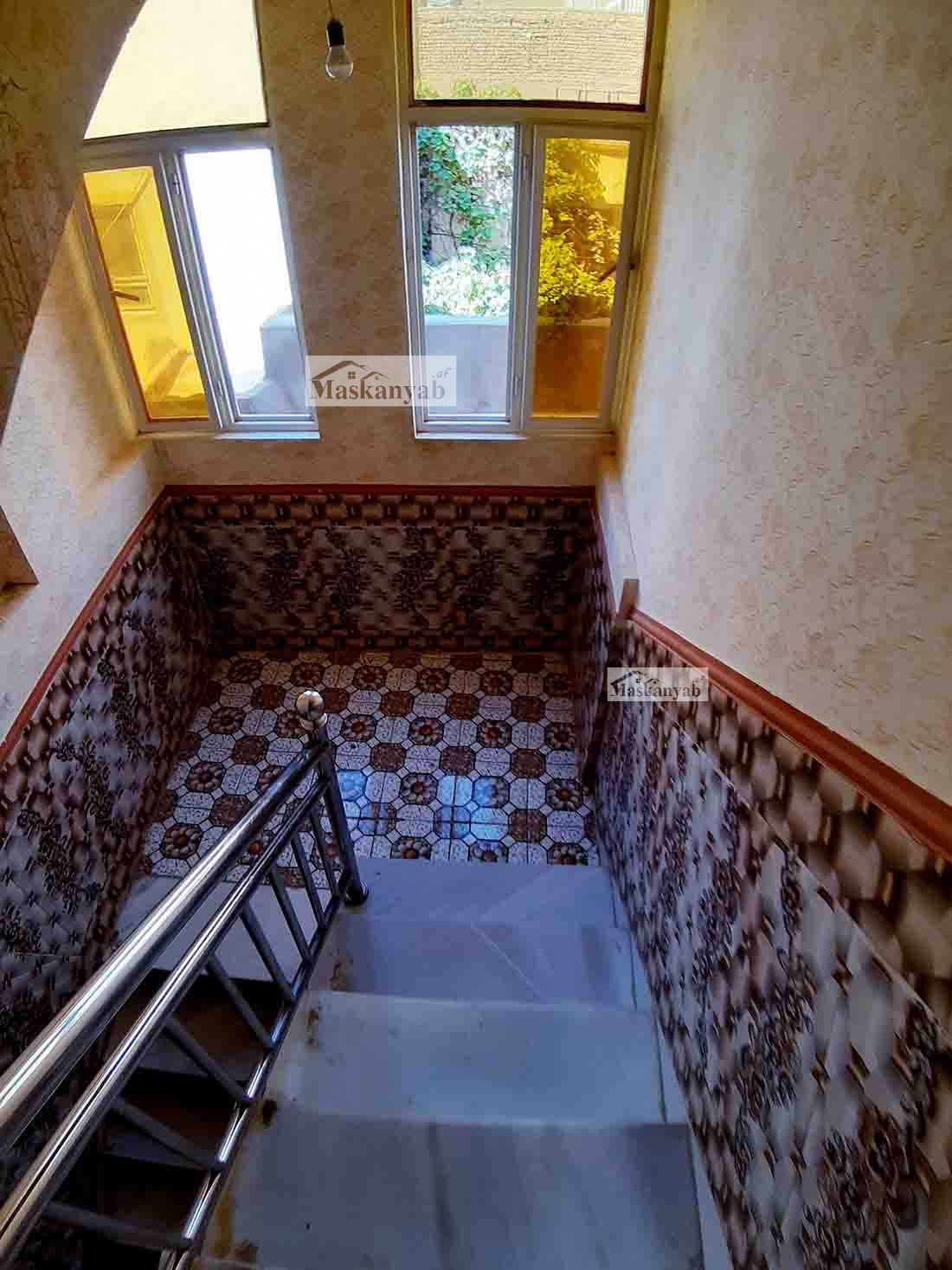 Two and a Half-floor House for Sale in District 8 Herat