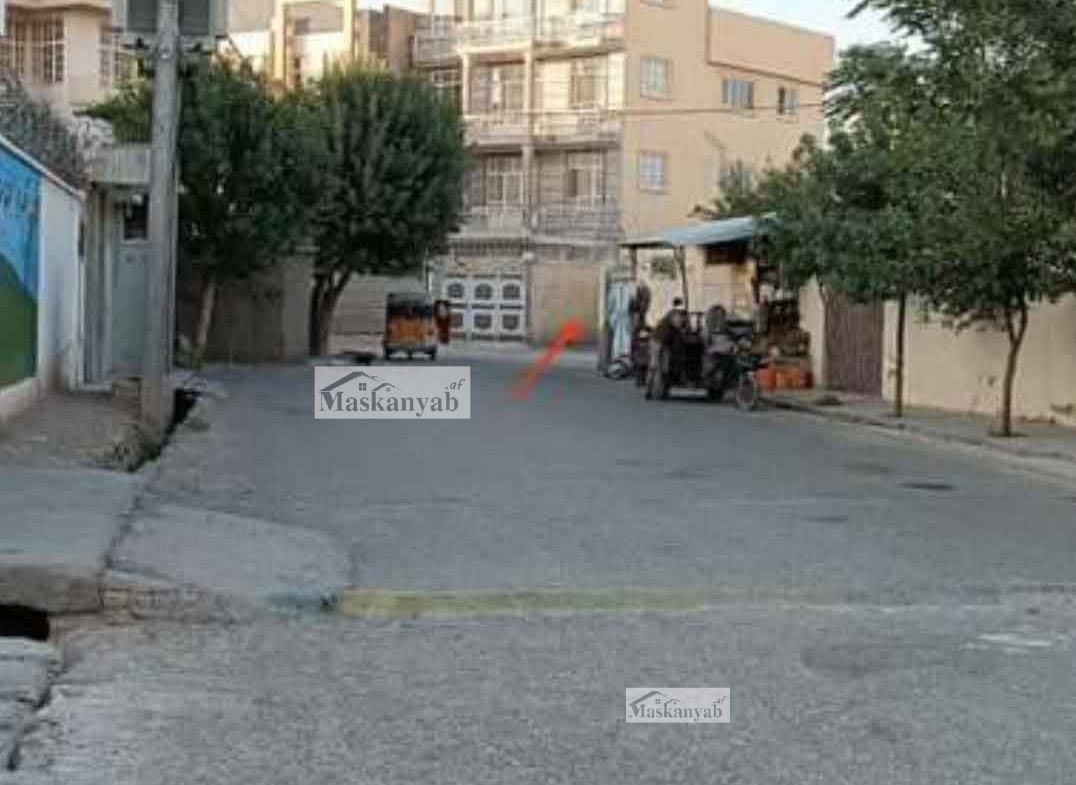 Old house for sale in Mahtab Road, Herat