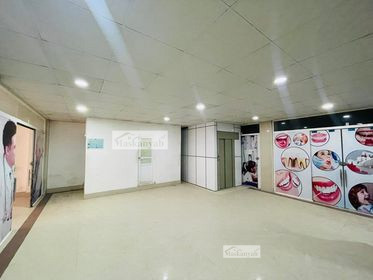 The three-floor market for rent in Herat Province
