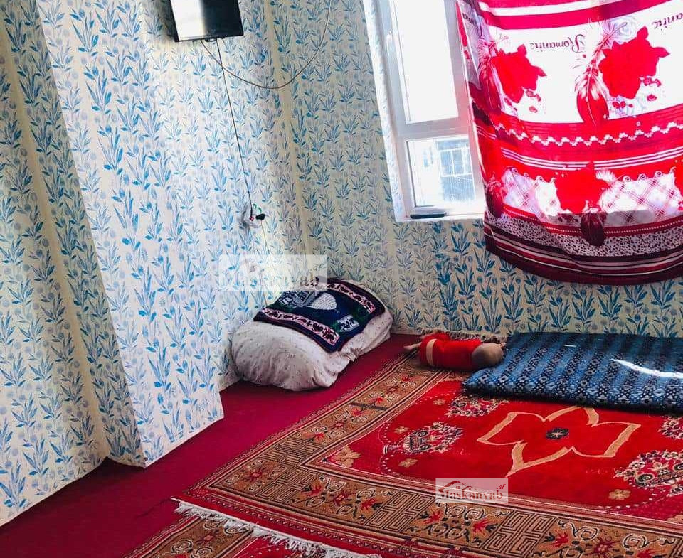 Four rooms apartment for sale on the fifth street of Taimani Project