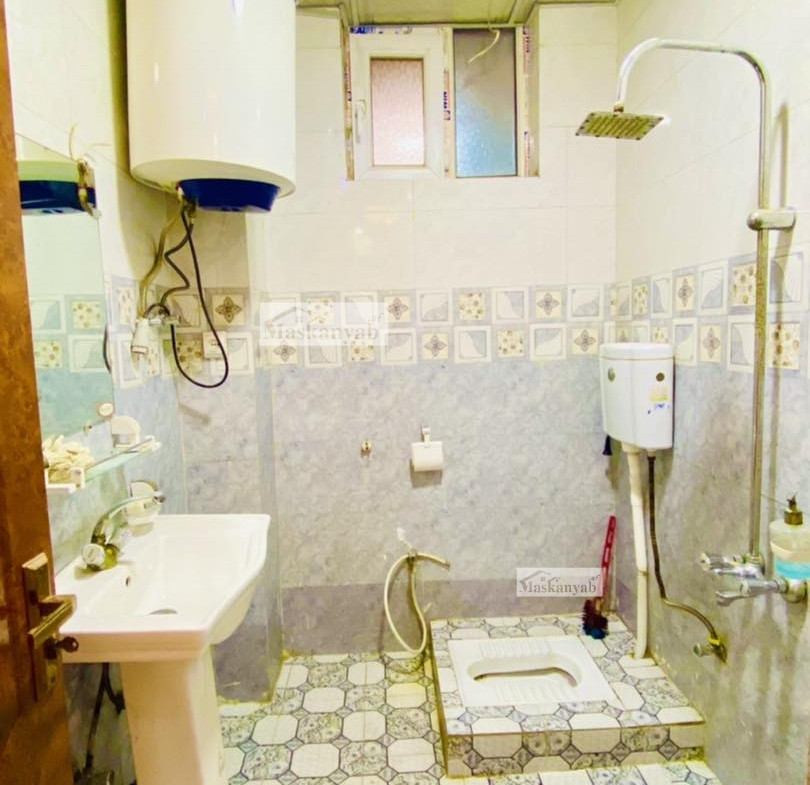Three-room apartment for sale on the 4th street of Taimani Project