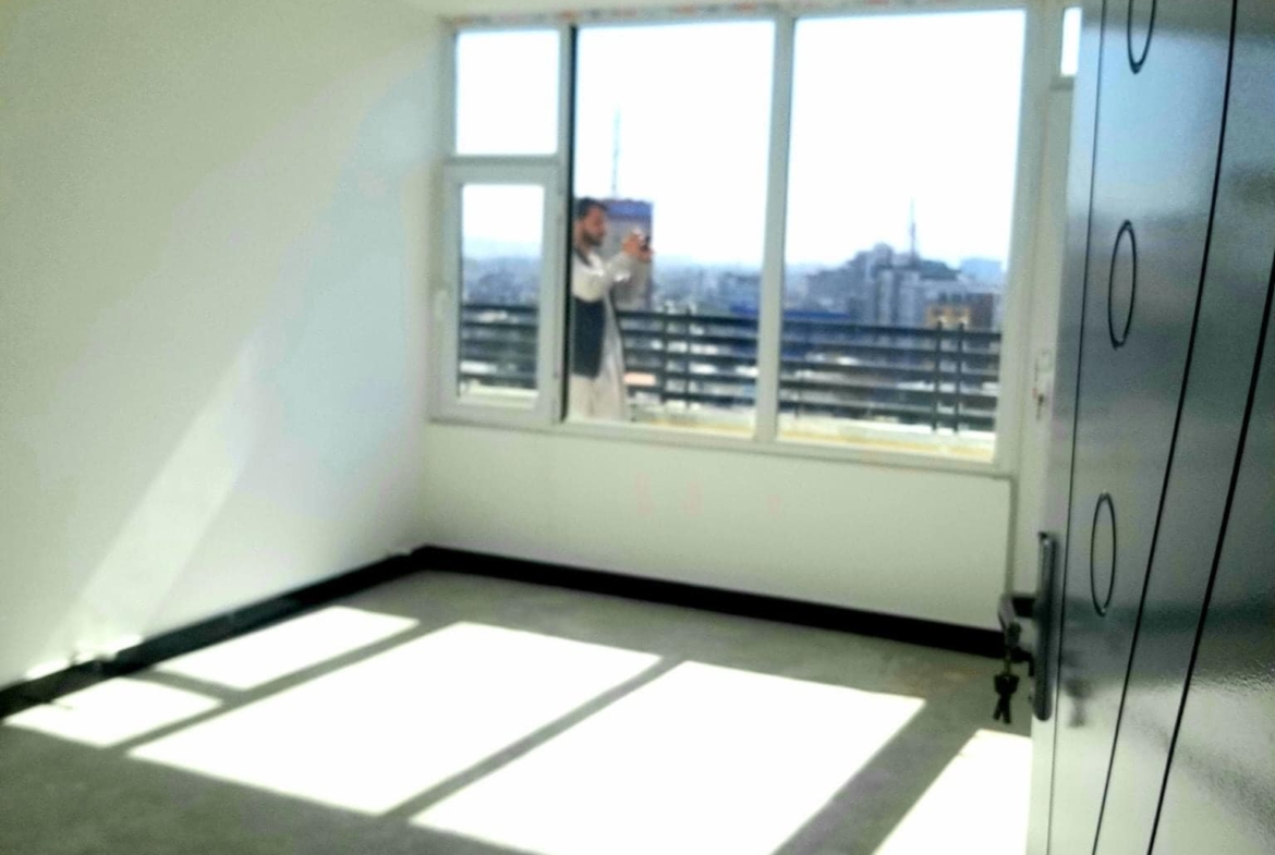 Four-room apartment for sale at Parwan 2, district 4 (4)