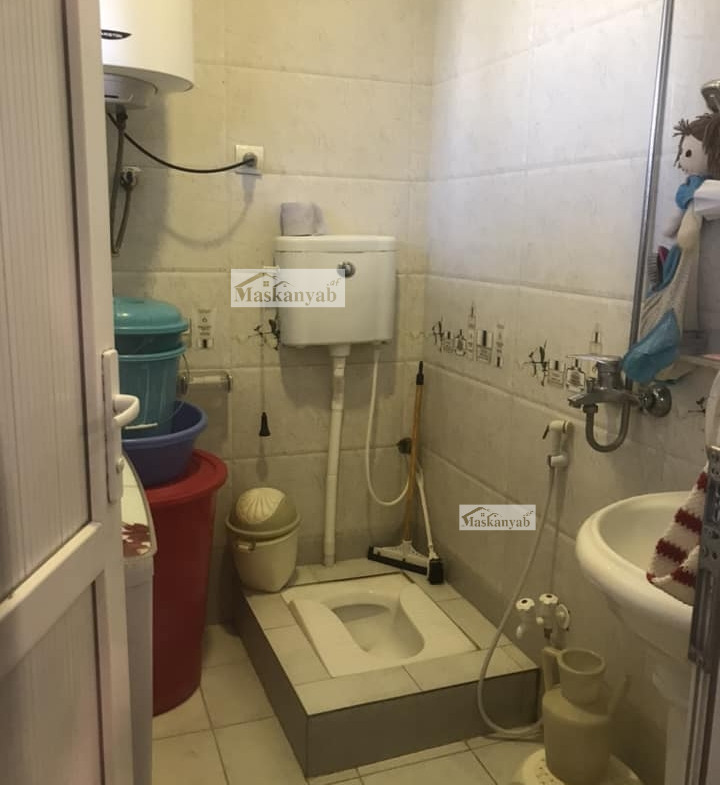 Four-room apartment for sale on the fifth street of Taimani Project