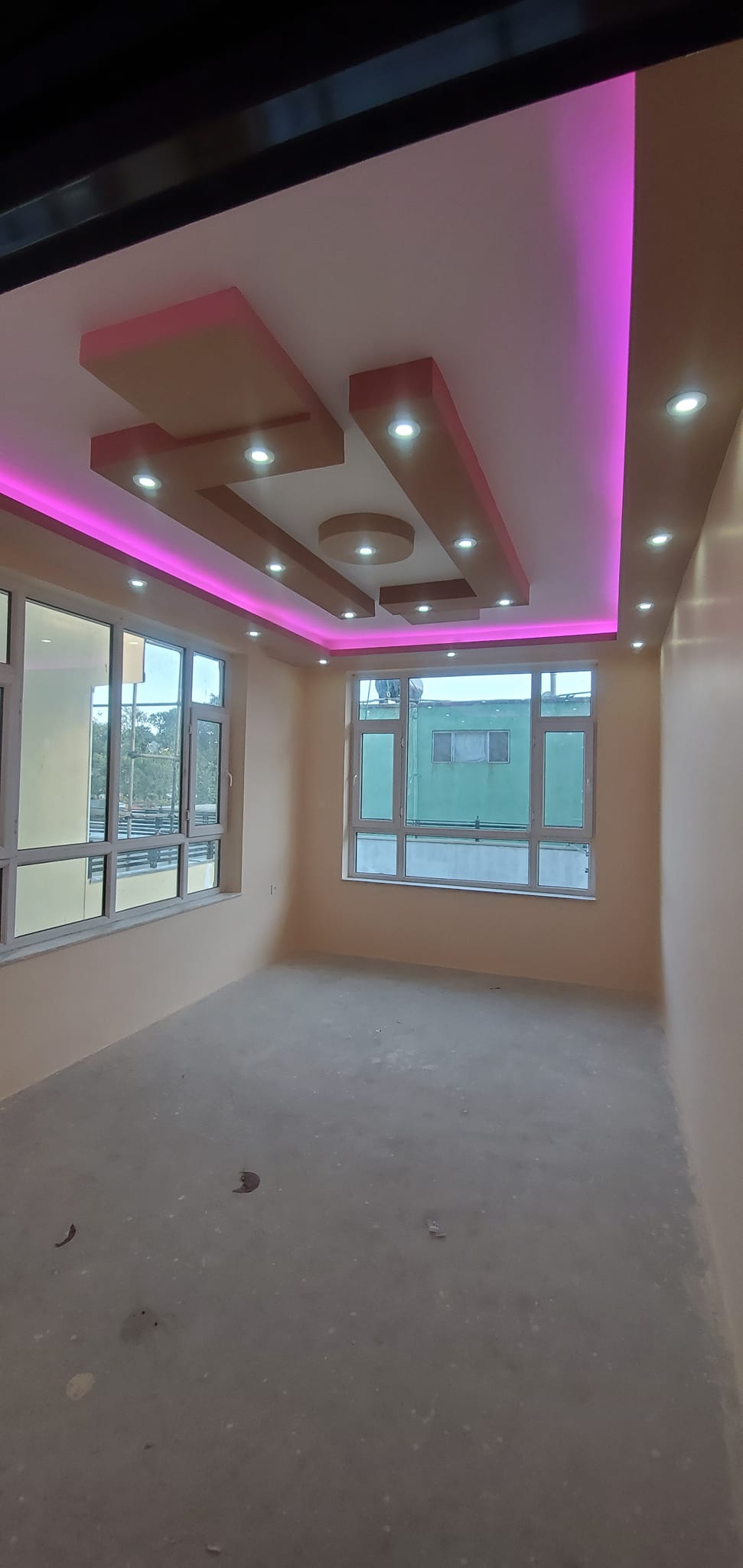 Building for sale at Pol-e Hasan Khan, Chehel Suton (2)