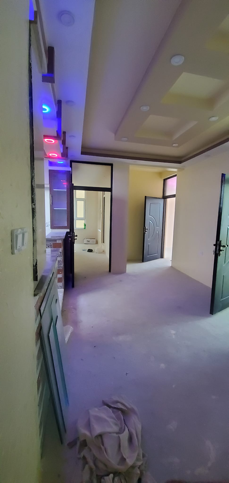 Building for sale at Pol-e Hasan Khan, Chehel Suton (2)