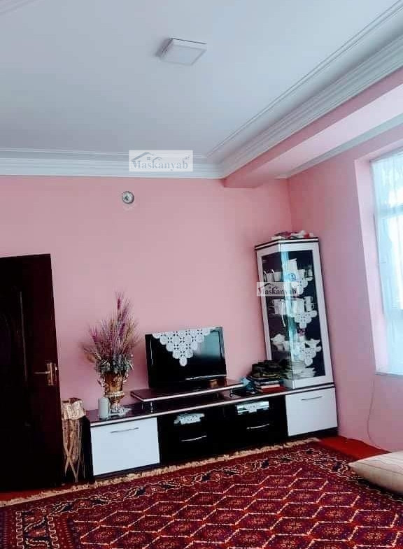 Building for sale in Chehel Suton, District 7