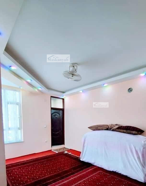 Building for sale in Chehel Suton, District 7