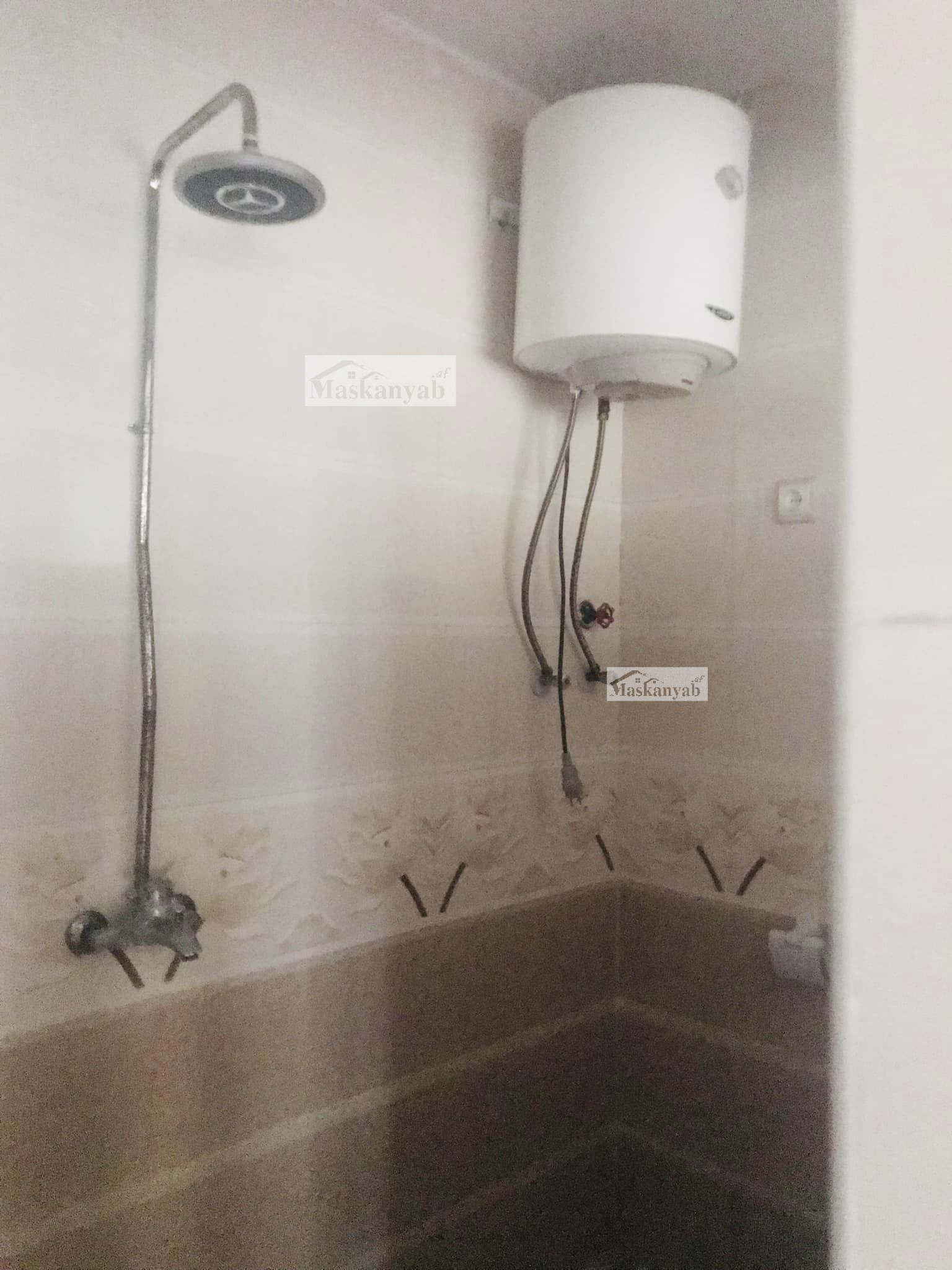 Three-room apartment for rent in Market square, Kabul