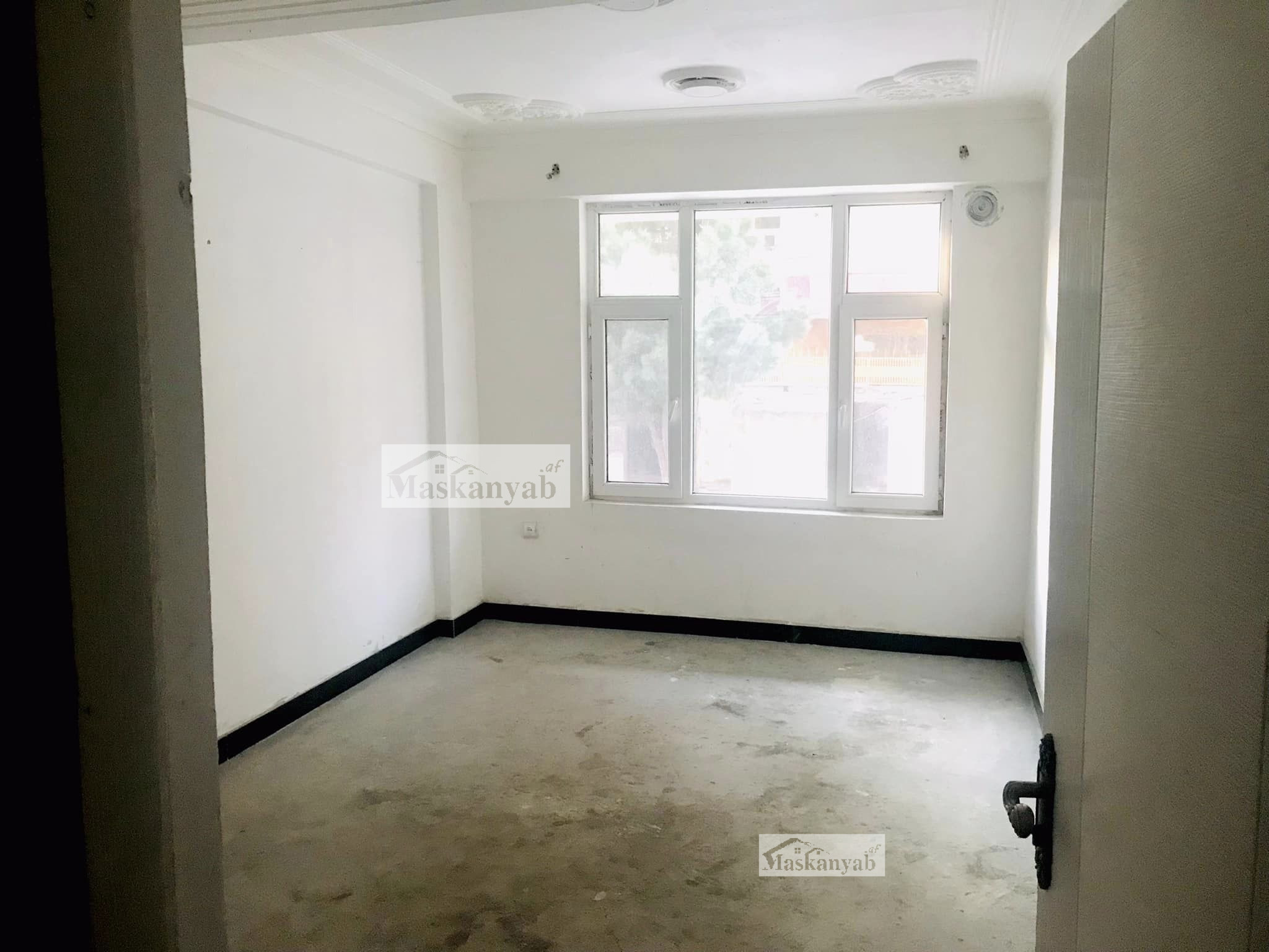 Three-room apartment for rent in Market square, Kabul