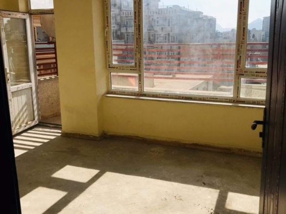 Three-room apartment for sale at 5th street of Taimani Project