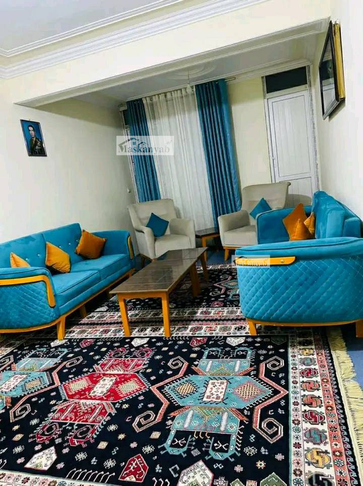 Three-room apartment for sale in Golden town, District 17