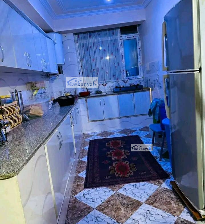 Three-room apartment for sale in Golden town, District 17
