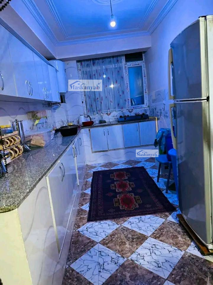 Three-room apartment for sale in Golden town, District 17