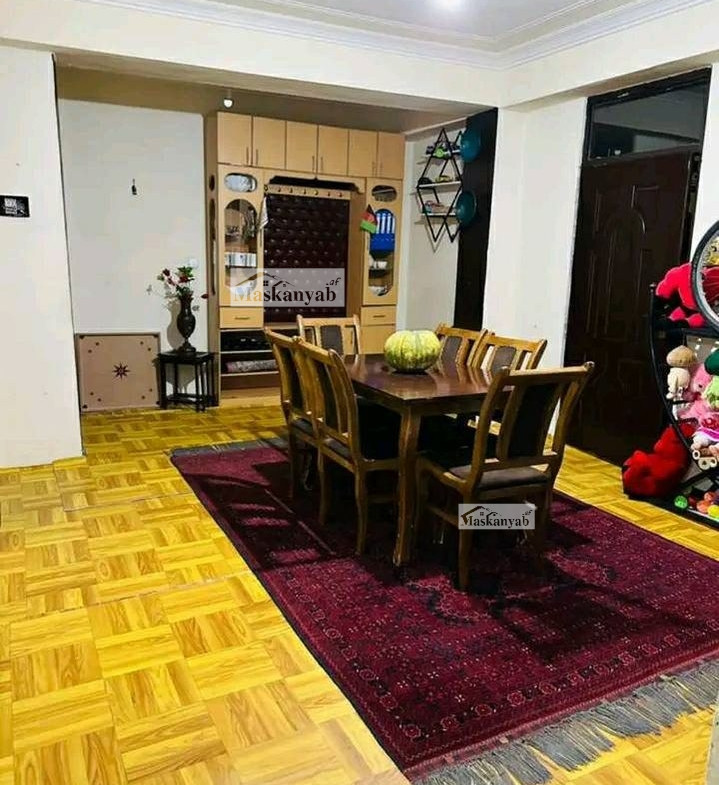 Three-room apartment for sale in Golden town, District 17