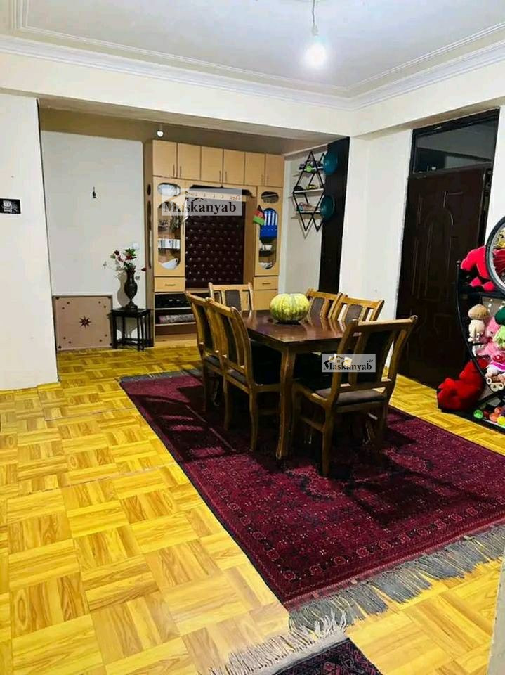 Three-room apartment for sale in Golden town, District 17