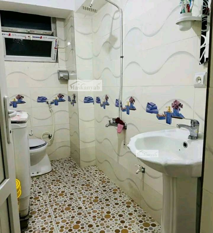 Three-room apartment for sale in Golden town, District 17