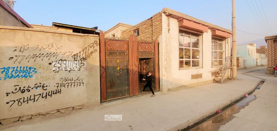 Two-floor house for sale in Pol-e Hassan Khan, Chehel Suton
