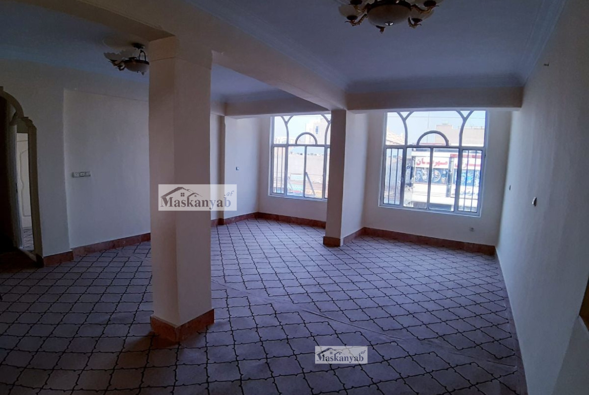 Business apartment for sale at Sarrafiha Market, Herat