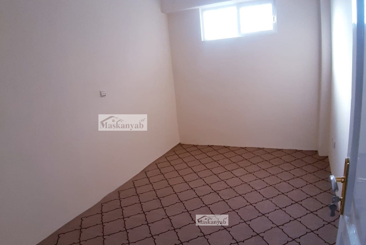 Business apartment for sale at Sarrafiha Market, Herat