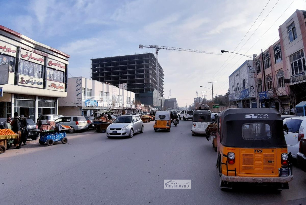 Business apartment for sale at Sarrafiha Market, Herat