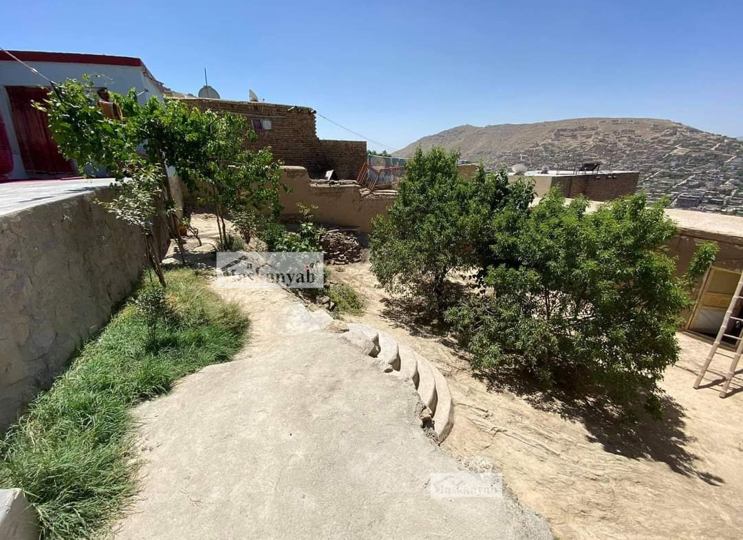 Six-room house for sale urgently in Kotal-e Khair Khana, Kabul