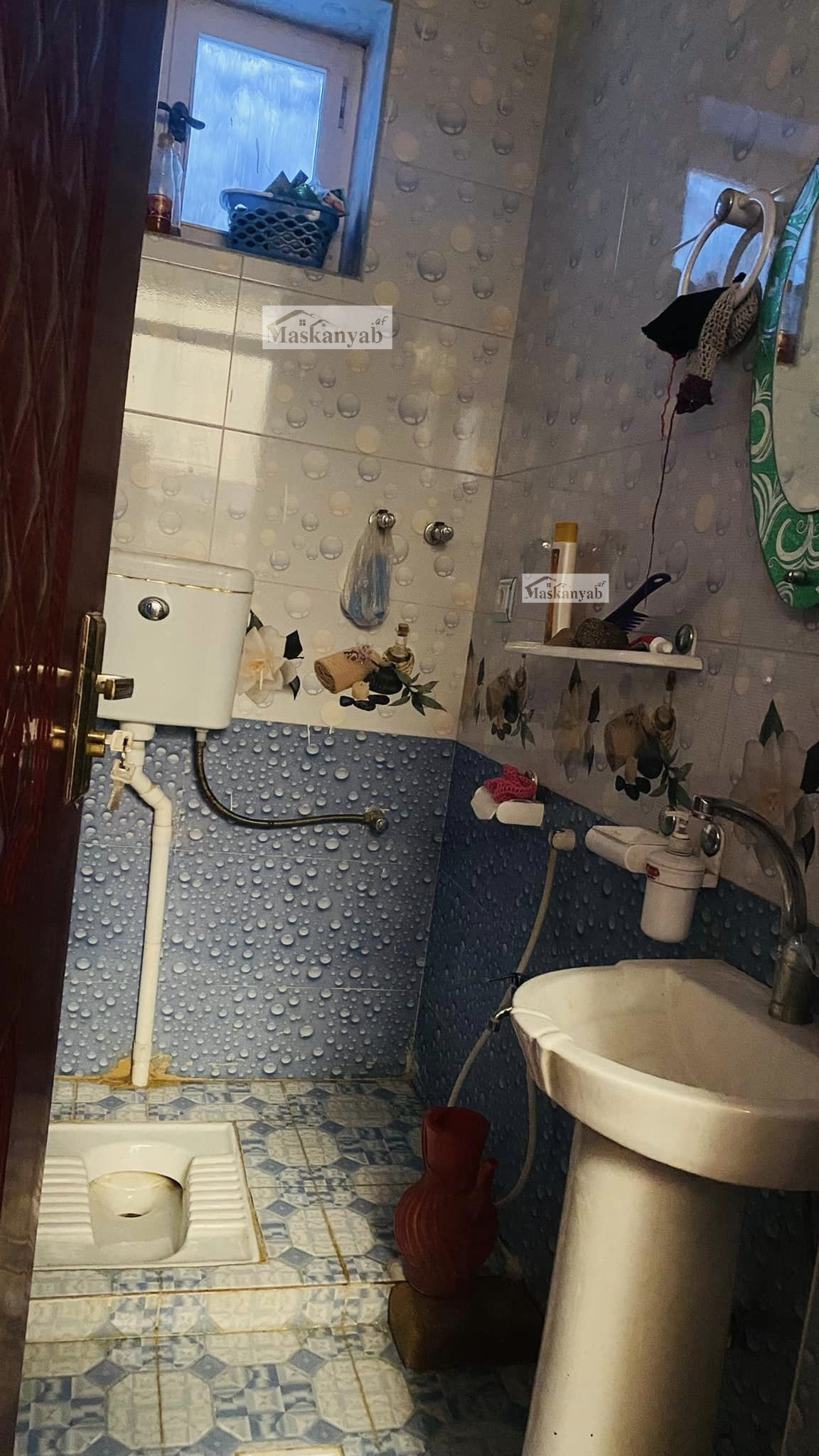 Six-room house for sale in Shaheed Hangara square, Kabul