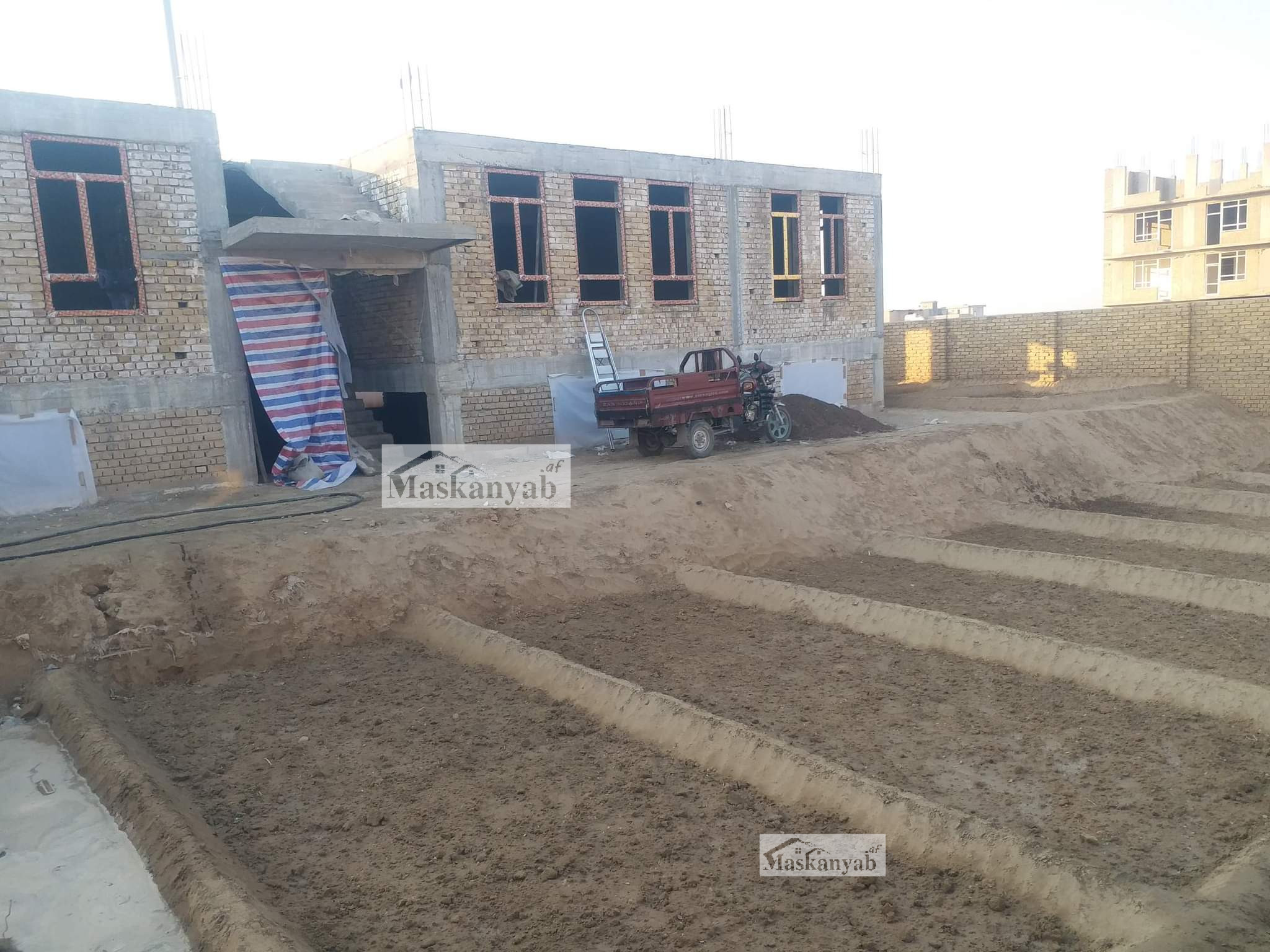 Big land with a house for sale in Khalid Town, Mazaar