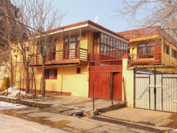Six-room house for sale in Khair Khana, Kabul