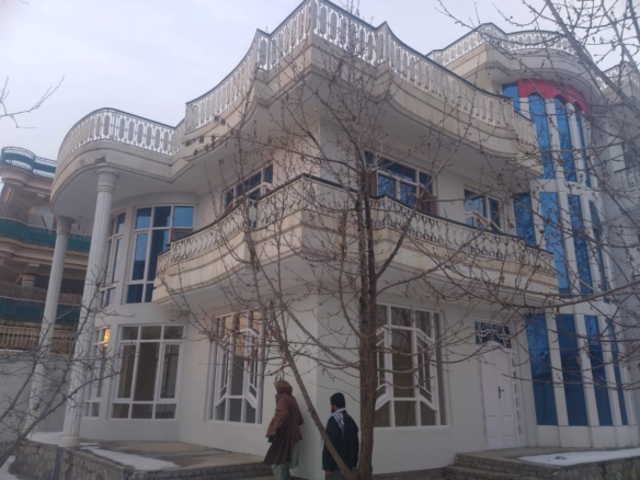 Nine-room house for sale in Takhar Province, Afghanistan