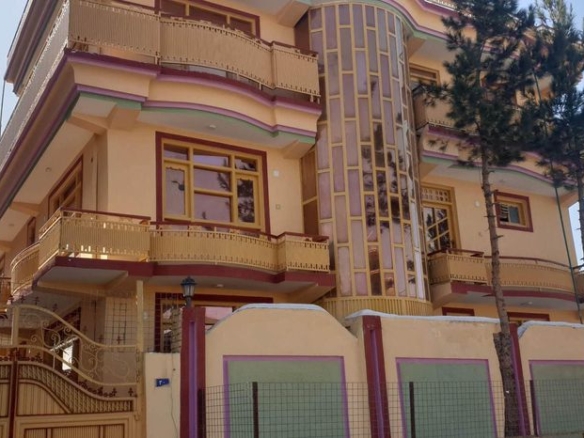 Four-floor house for sale in Kotal-e Khair Khana, Kabul
