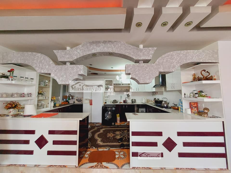 Six-floor business house for sale in Herat province