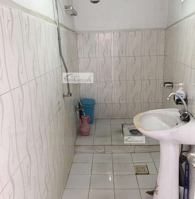 Two-room house for sale between Barraki square and Parwan 2