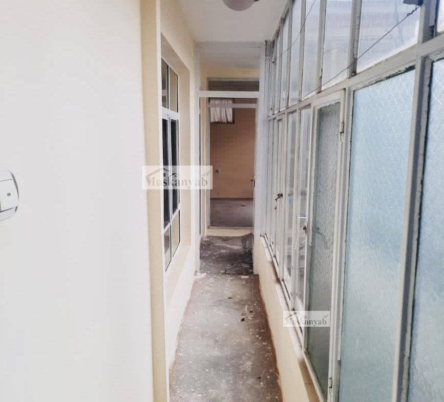 Nine-room house for rent in Karte 4, Kabul