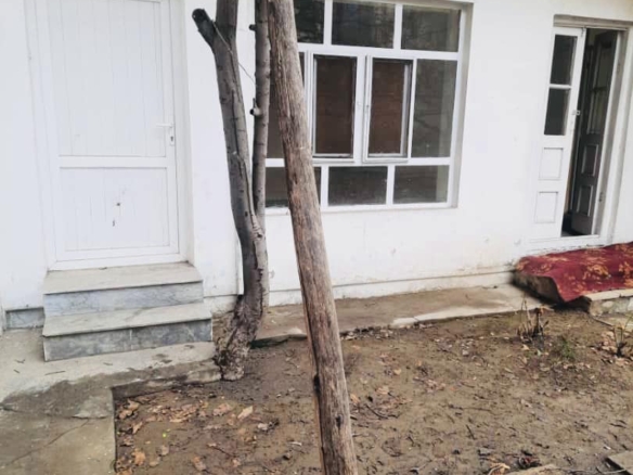 Nine-room house for rent in Karte 4, Kabul