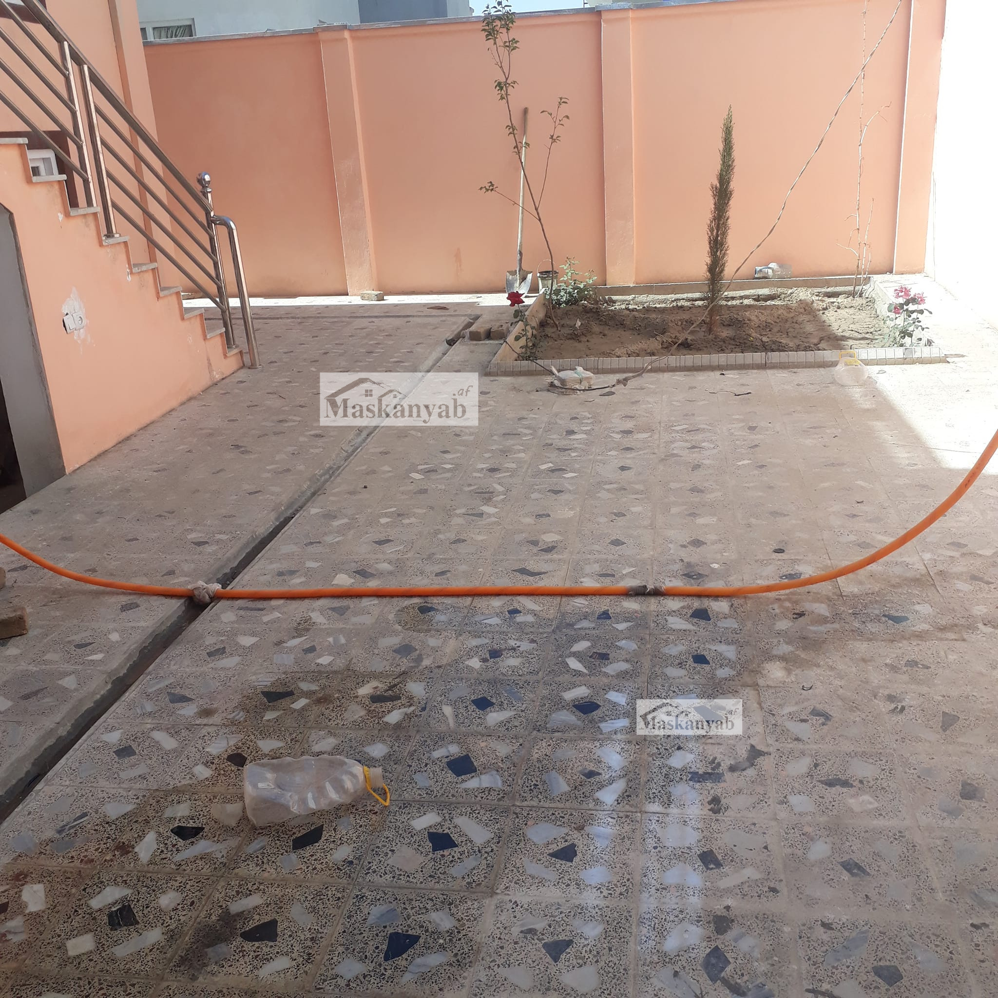 Three-floor house for sale in Chehel Sotun, Kabul