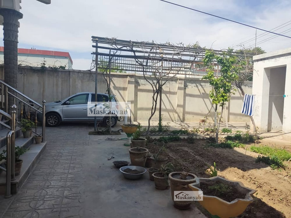 Three-floor house for sale in Kondoz Province, Afghanistan