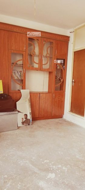Three-room apartment for sale in Company, Kabul