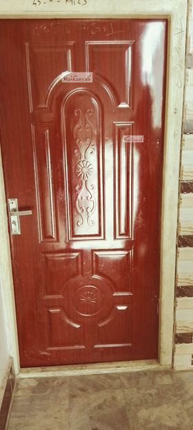 Three-room apartment for sale in Company, Kabul
