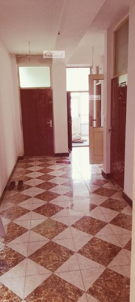 Three-room apartment for sale in Company, Kabul