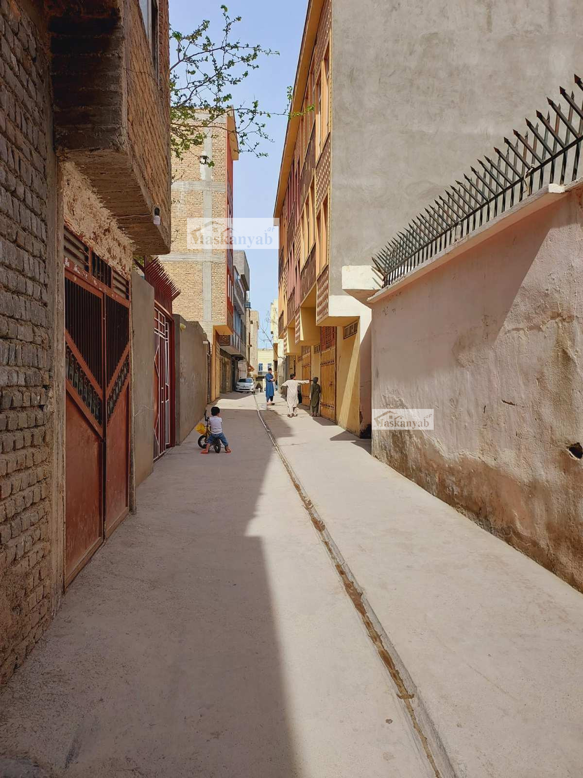 Two and half-floor house for sale in Khawja Sahib Ansari road, Herat