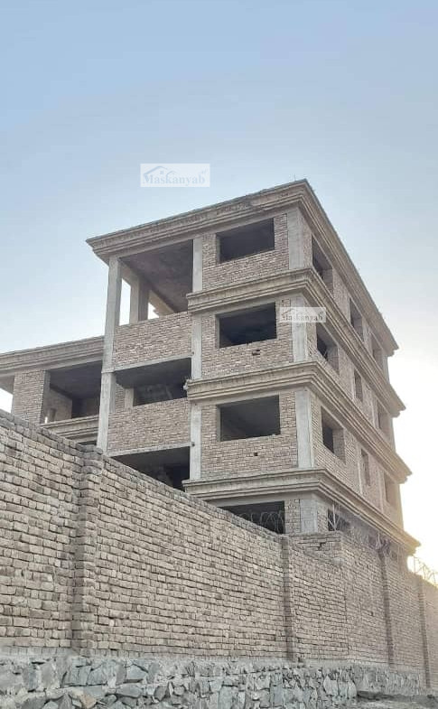 Uncompleted house for sale in Chehel Sotun, District 7