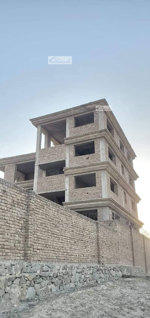 Uncompleted house for sale in Chehel Sotun, District 7