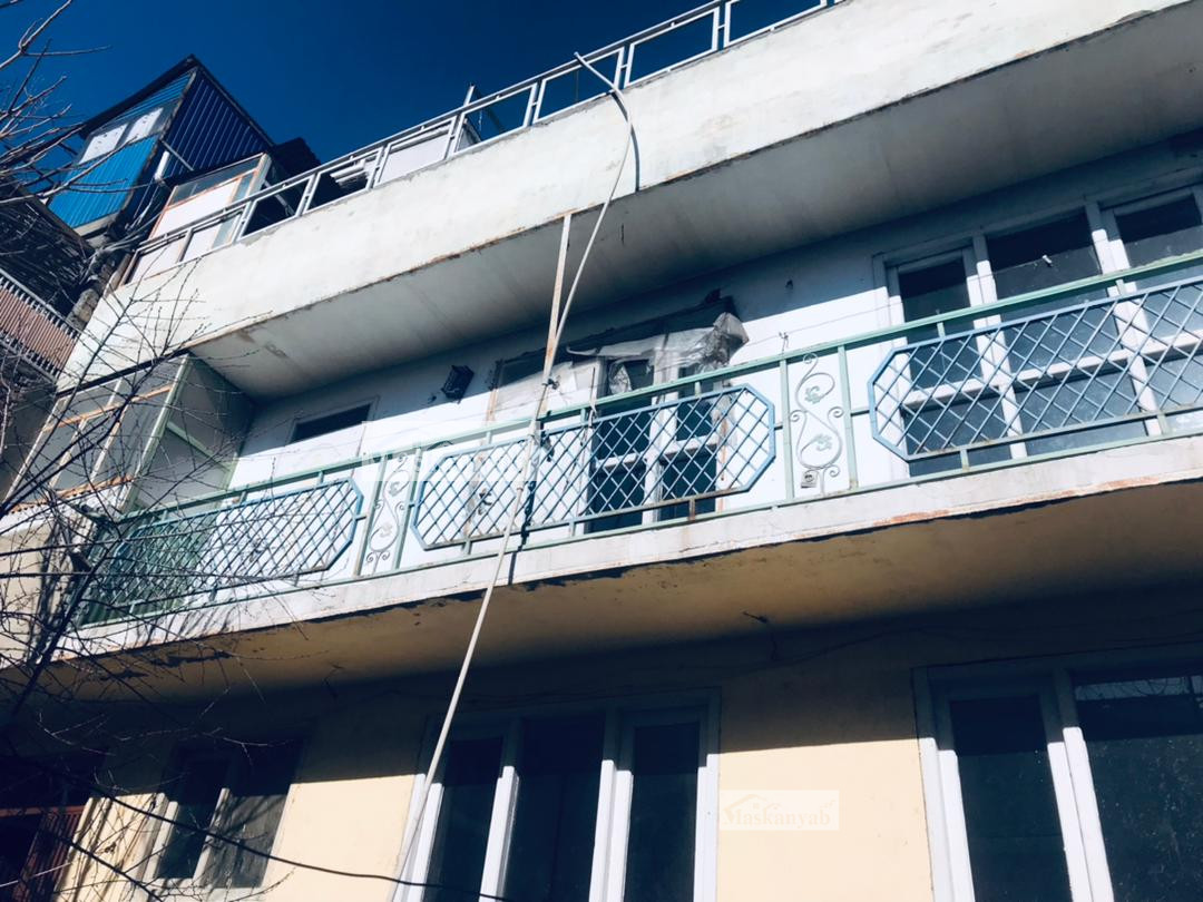 Five-room house for sale in Airport Road, Kabul