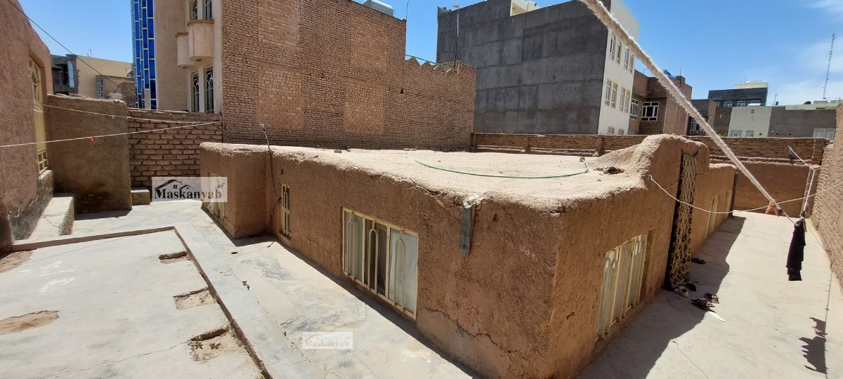 Five-room house for sale in District 9, Herat