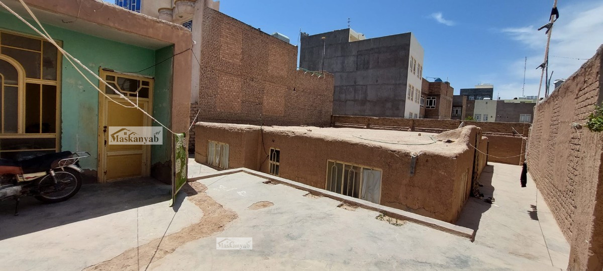 Five-room house for sale in District 9, Herat